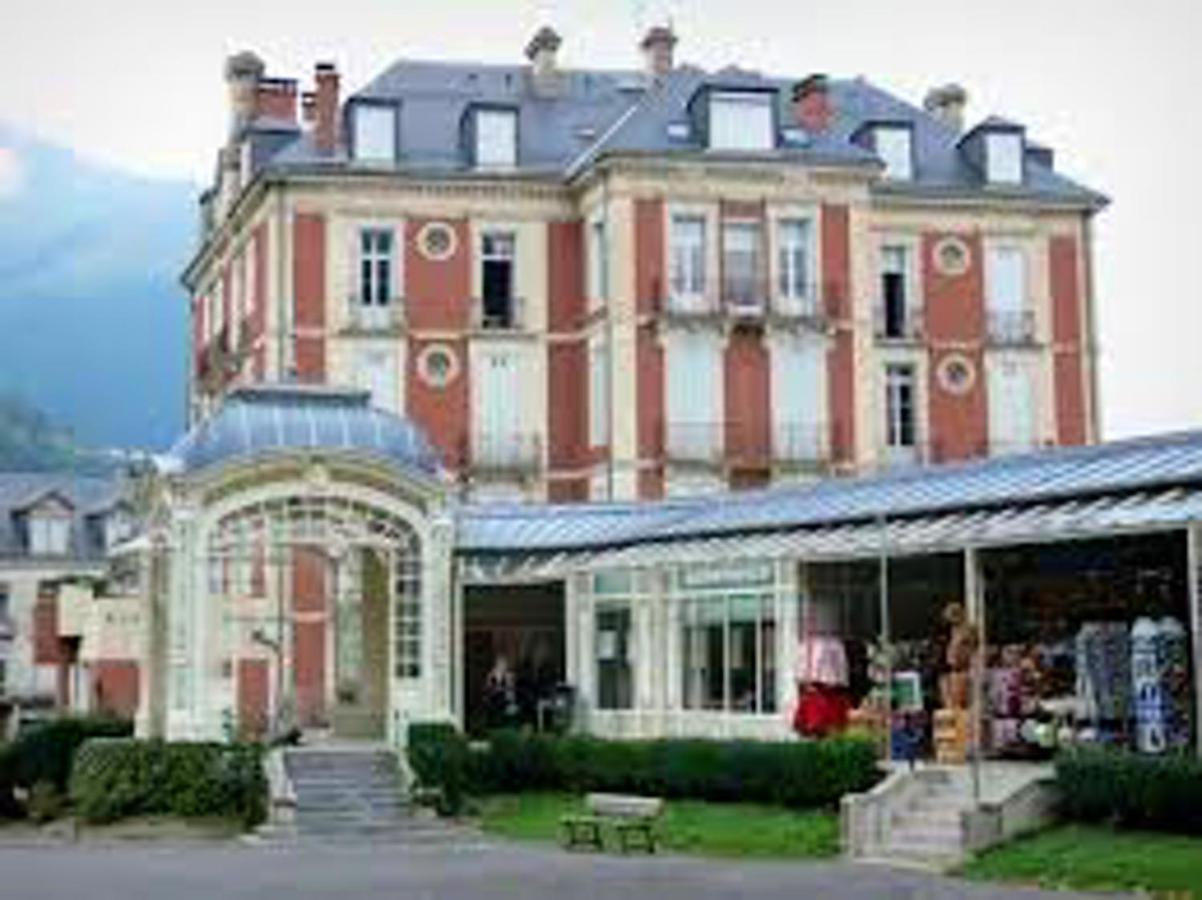 Appartement Charmant A Cauterets 27 M² Vue Sur La Ville Buitenkant foto